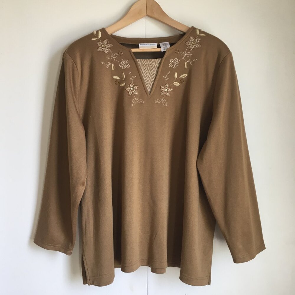 Bejeweled Retro Caramel Coloured Embroidered Sweater 2X Shoulder Pads